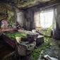 Decaying Room